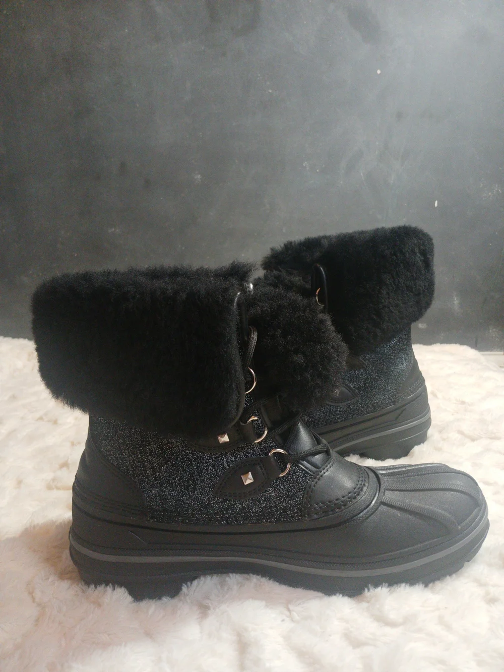 Crocs W7 Allcast II Luxe Snow Boots Black Shimmer Waterproof Winter Duck Boots